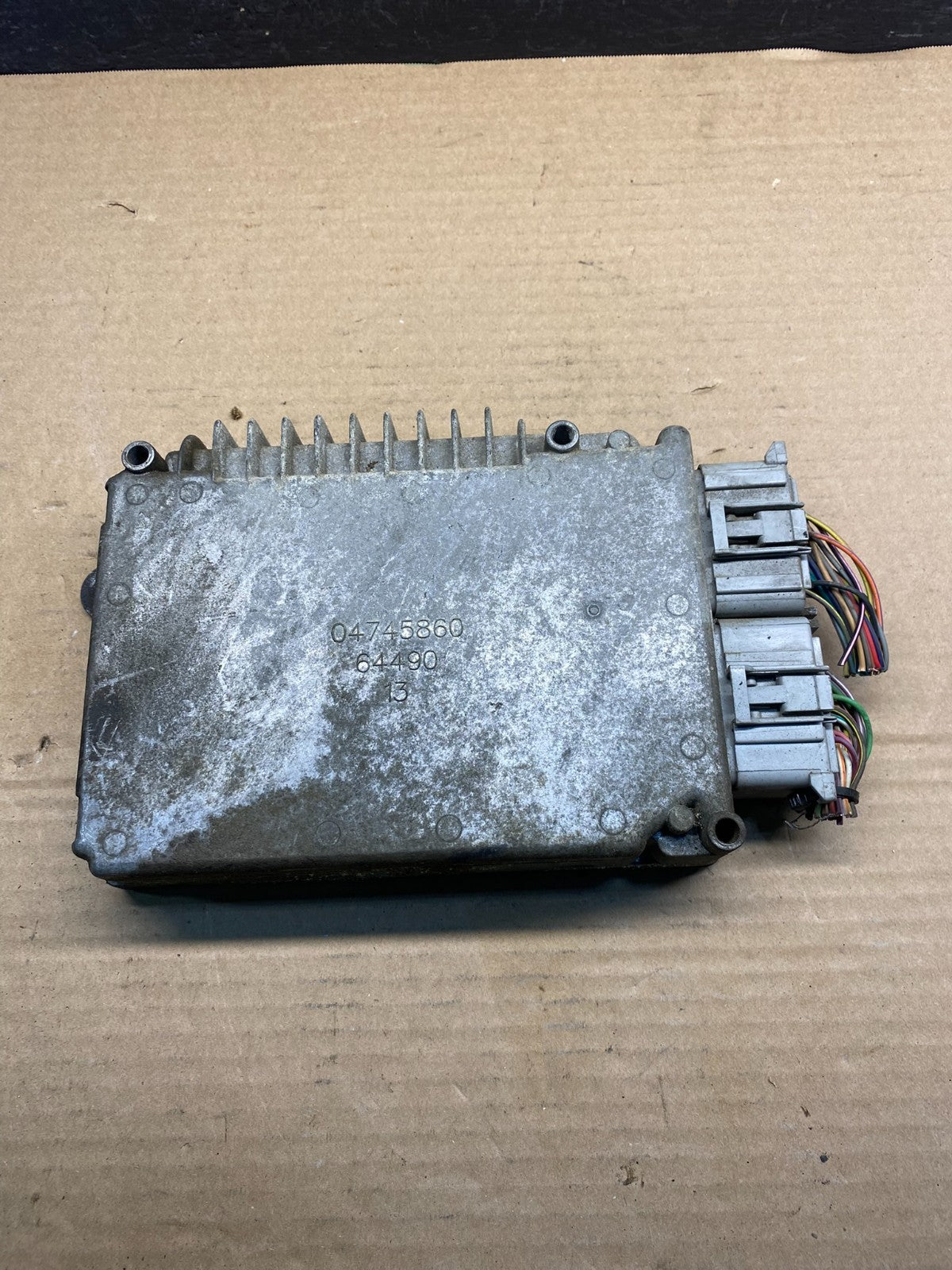 1998 Dodge Caravan Engine Control Unit ECU ECM Module p04727154ah AE0074 DG0