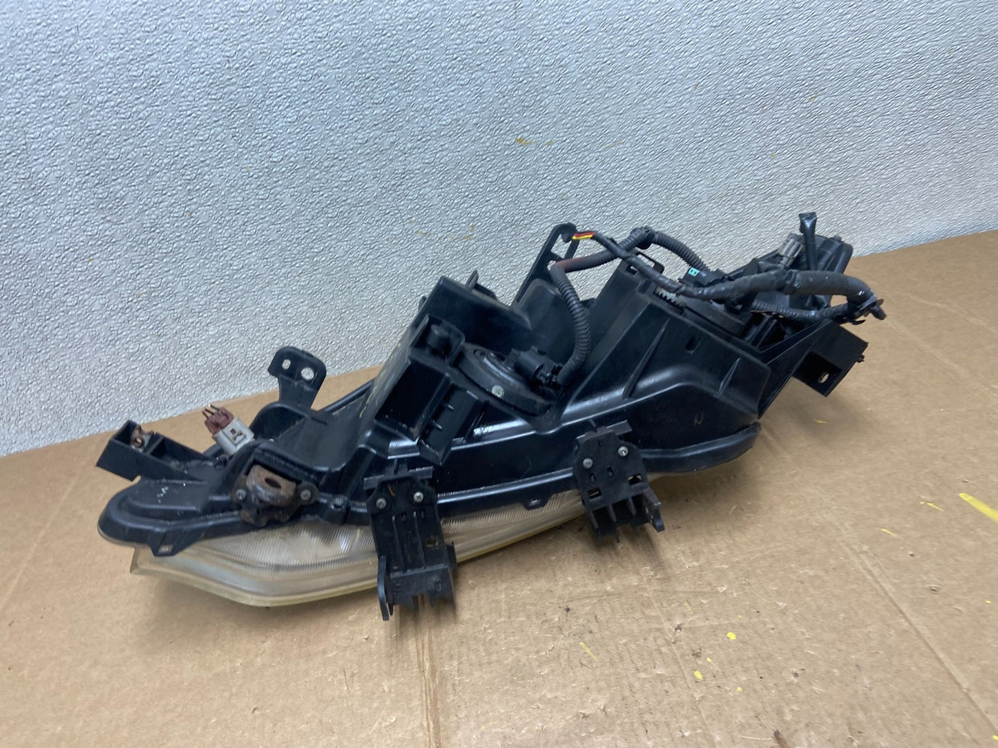2011 to 2014 Nissan Murano Headlight Right Passenger Rh Oem Halogen AA1321 DW7