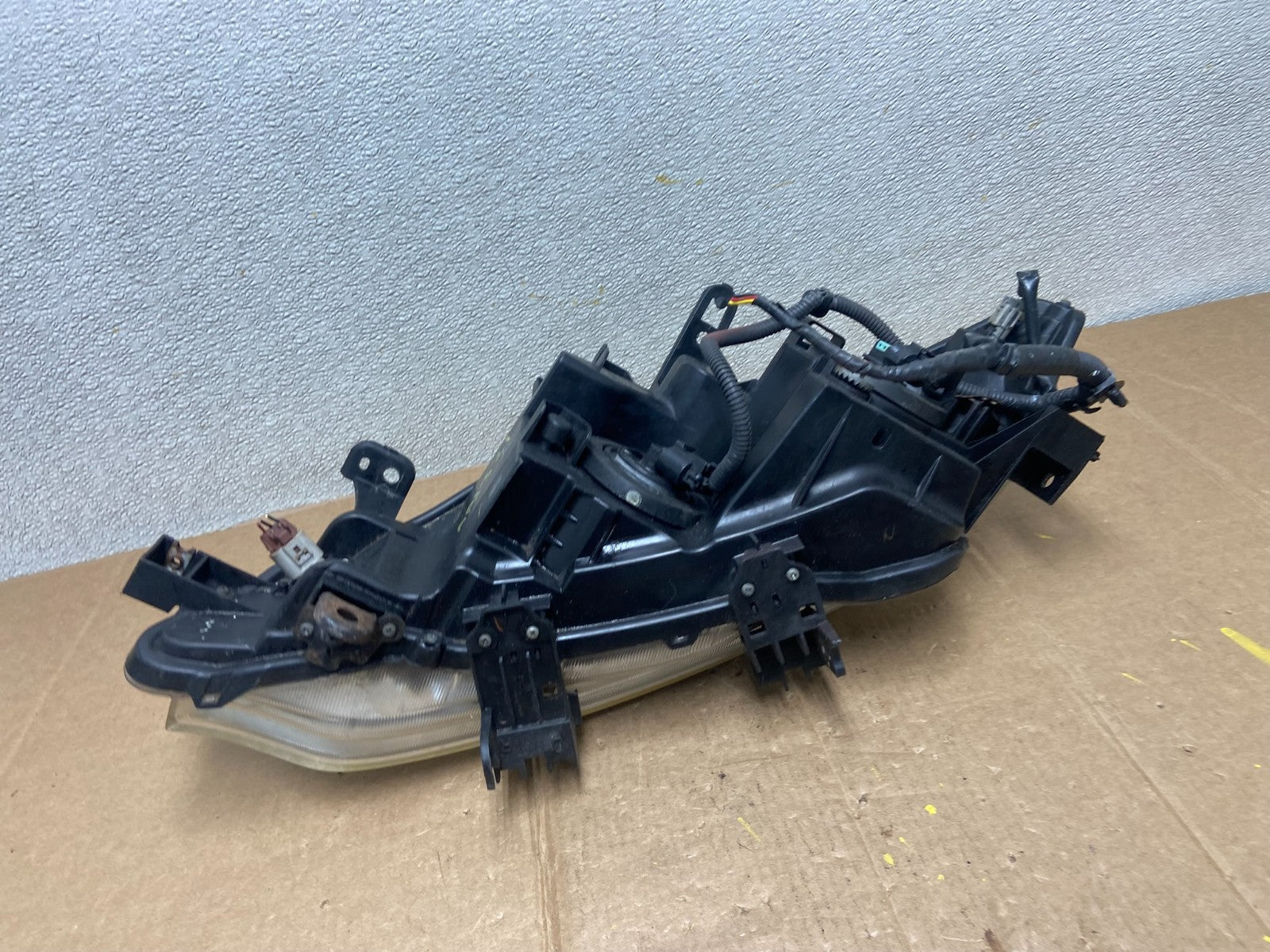2011 to 2014 Nissan Murano Headlight Right Passenger Rh Oem Halogen AA1321 DW7