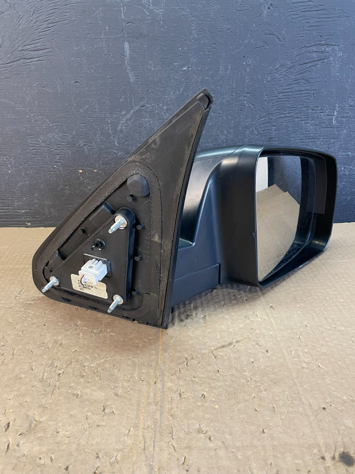 2007 to 2013 Toyota Tundra Right Passenger RH Side Door View Mirror AC9916 DG2