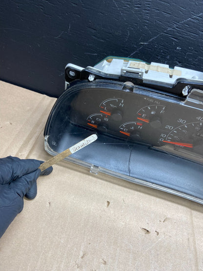 1999 - 2001 Ford F150 F-150 Speedometer Cluster Gauge Oem AB8923 DG1