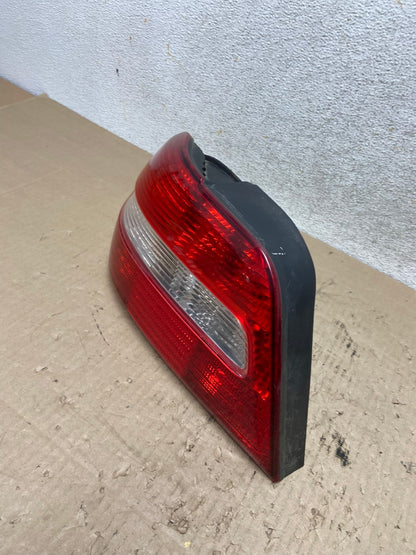 2001 to 2004 Volvo S40 Left Driver LH Side Tail Light AI2417 LK1
