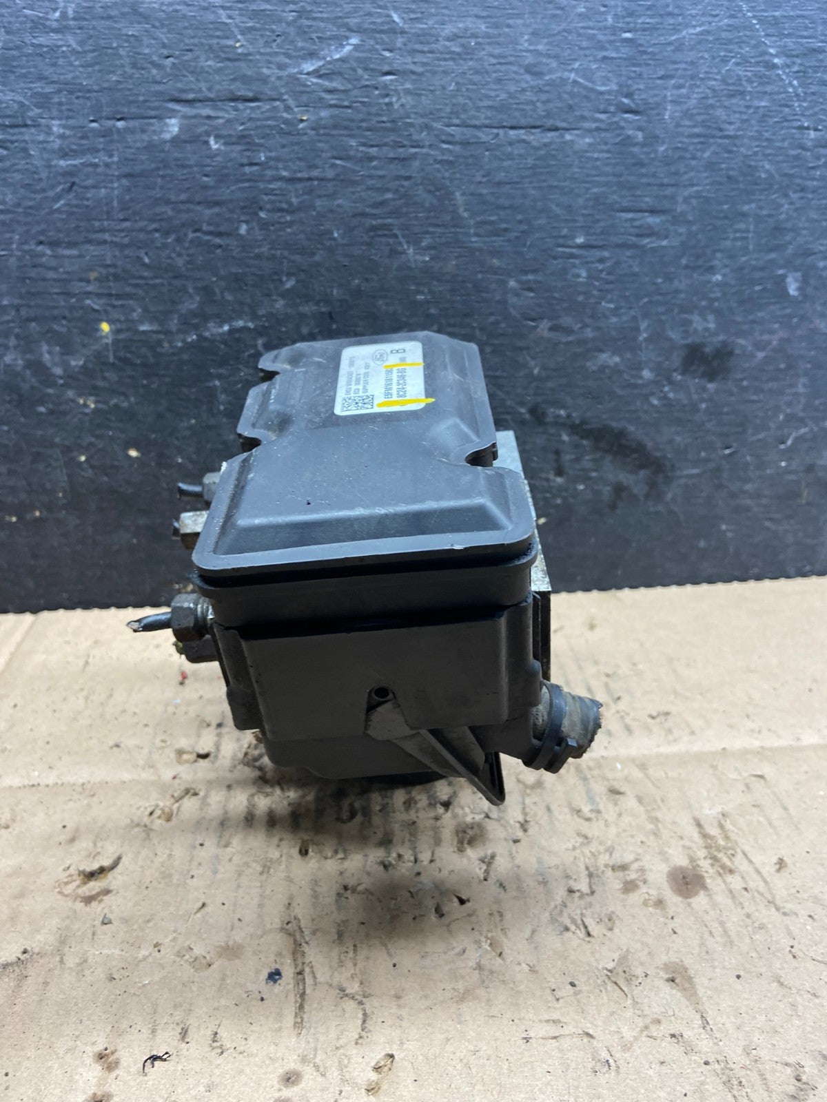 2011 - 2014 Ford E250 E350 Van  ABS Anti Lock Brake Pump Module Oem Q6113 DG3