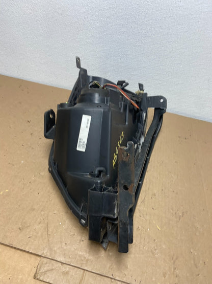 2003 2004 2005 Honda Pilot Right Passenger RH Side Halogen Headlight AB6565 DW7
