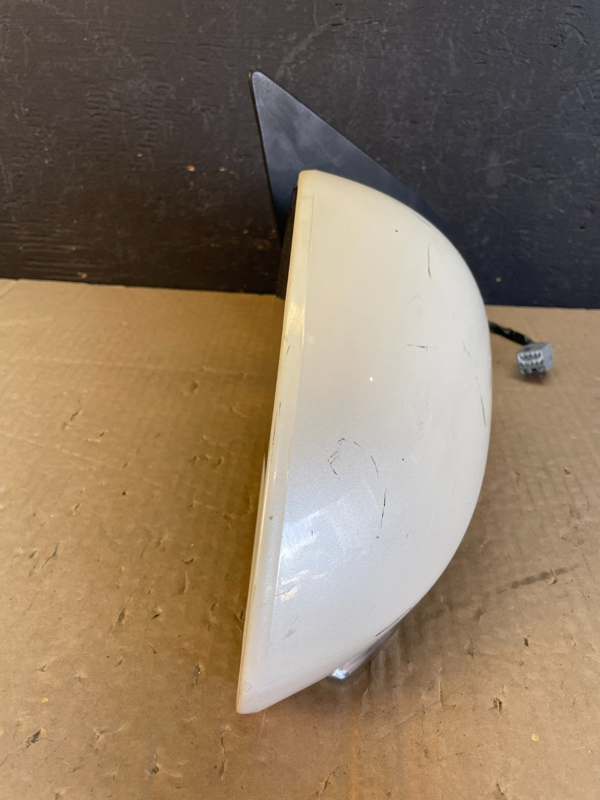 2008 to 2012 Buick Enclave Right Passenger Side View Door Mirror AC9848 DW2