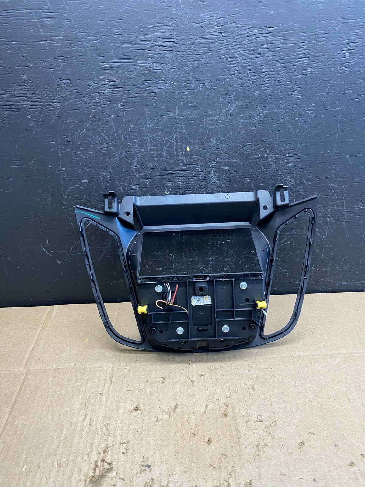 2013 2014 2015 2016 Ford Escape Dash Radio Control Panel Bezel AC4594 DG3
