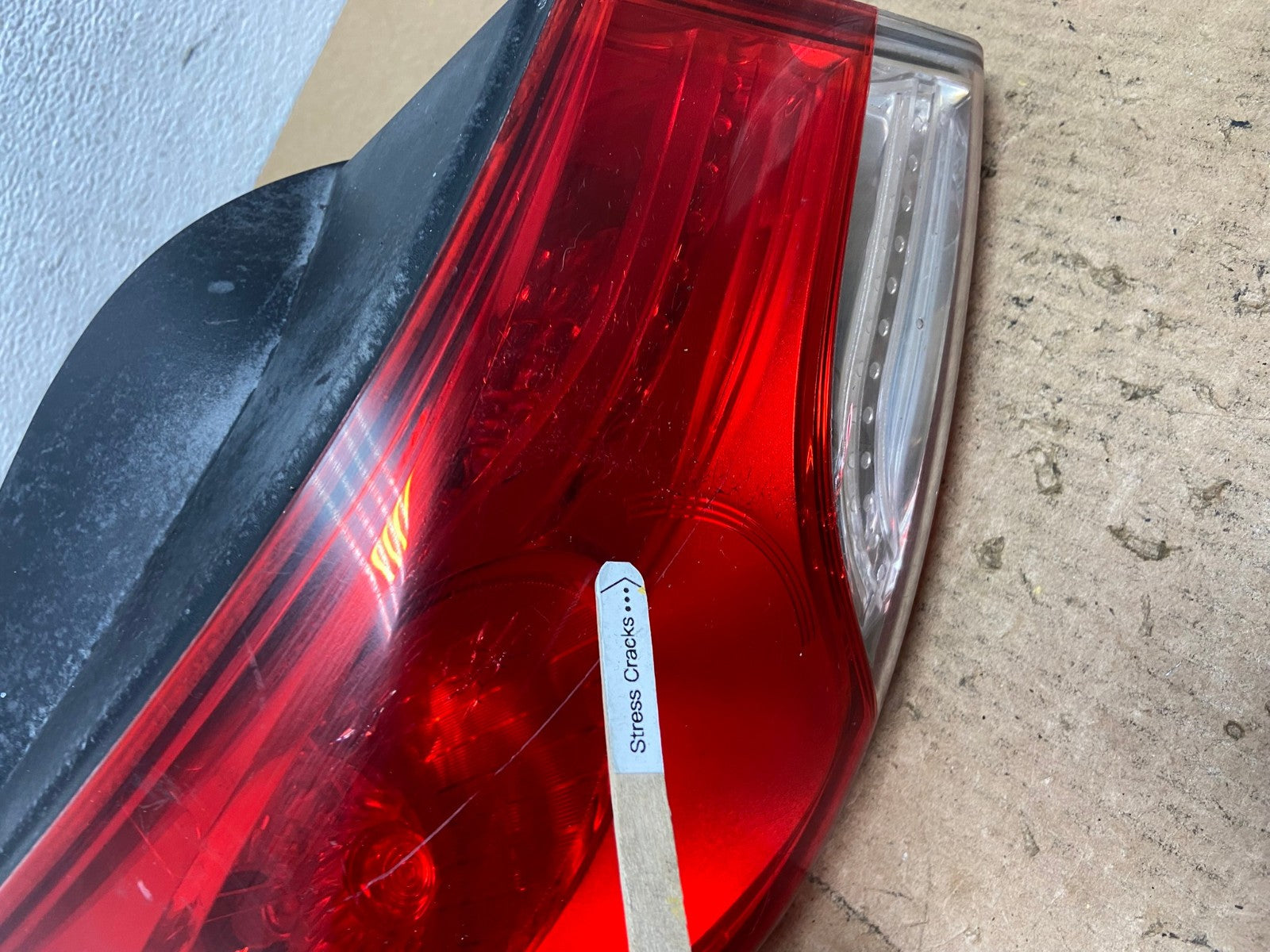 2011 2012 2013 Hyundai Elantra Sedan Left Driver Side Tail Light OEM AC3594 LK4