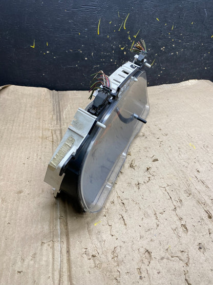 2006 Ford E350 Gauge Speedometer Cluster OEM X6069 DG2