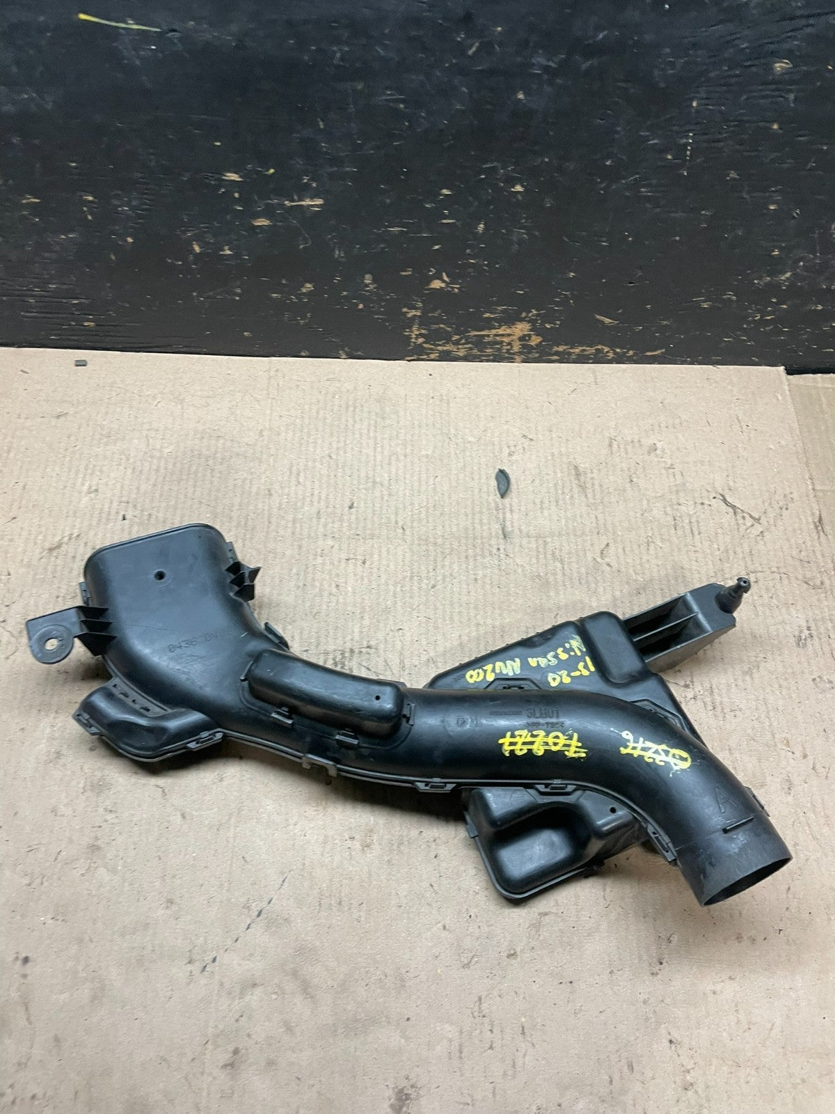 2013 to 2020 Nissan NV200 Engine Air Intake Hose 3LM01 T0489 DG4