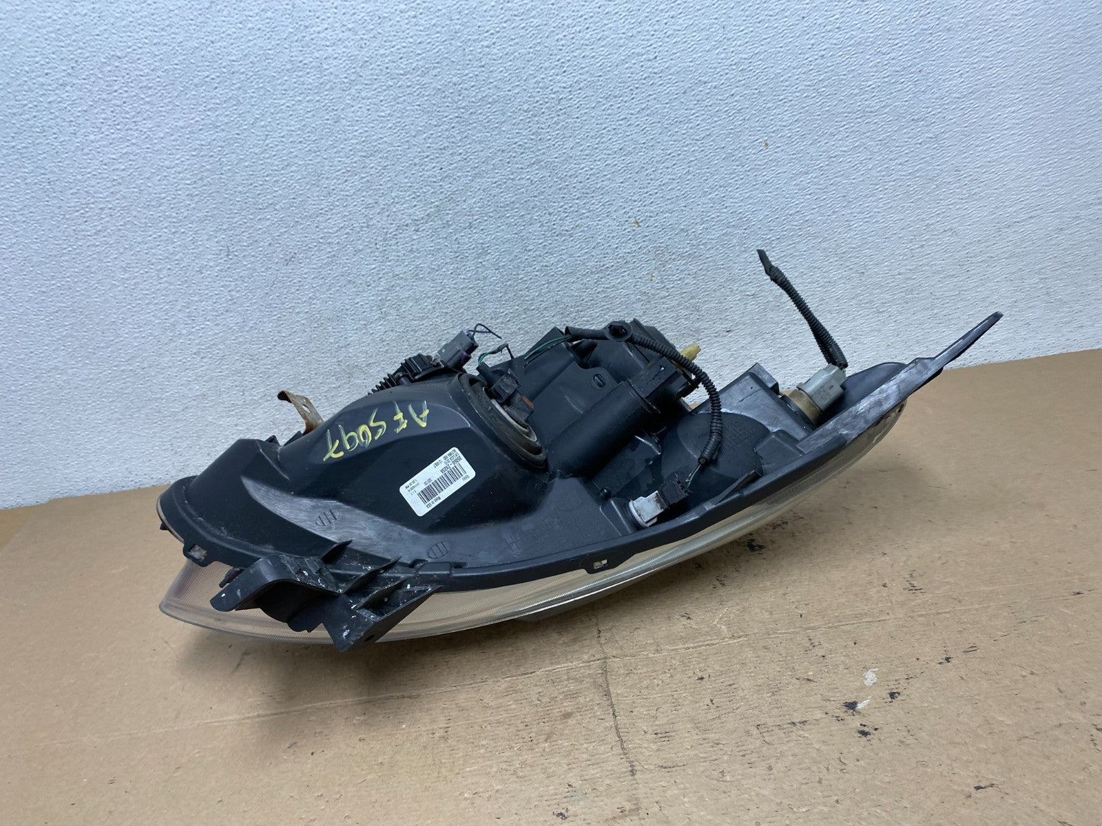 Sedan 2010 2011 2012 Nissan Altima Left Driver Side Xenon Headlight AF5097 DW6