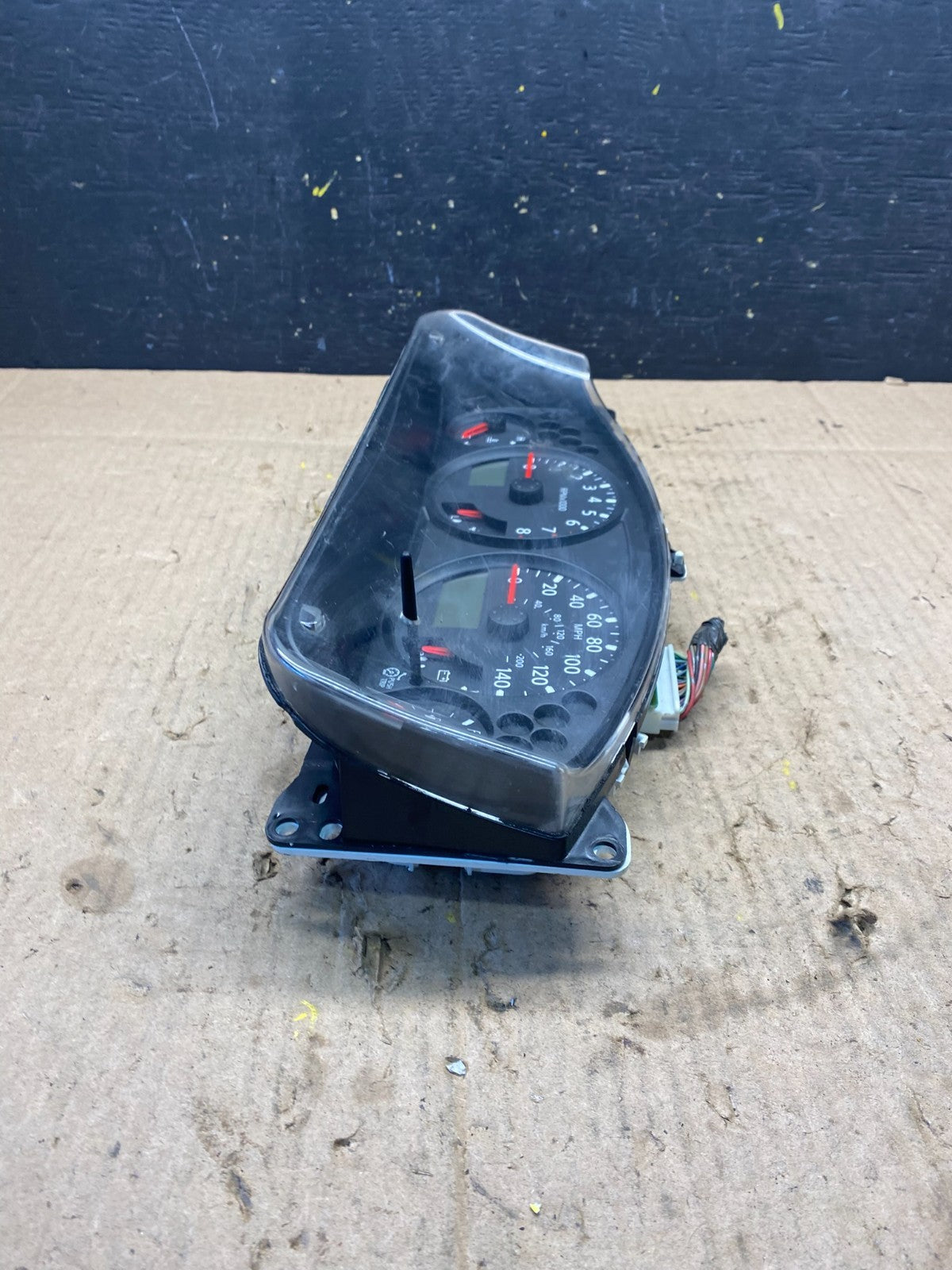 2006 - 2007 Nissan Pathfinder Xterra Cluster Speedometer Instrument OEM P7769 DG2