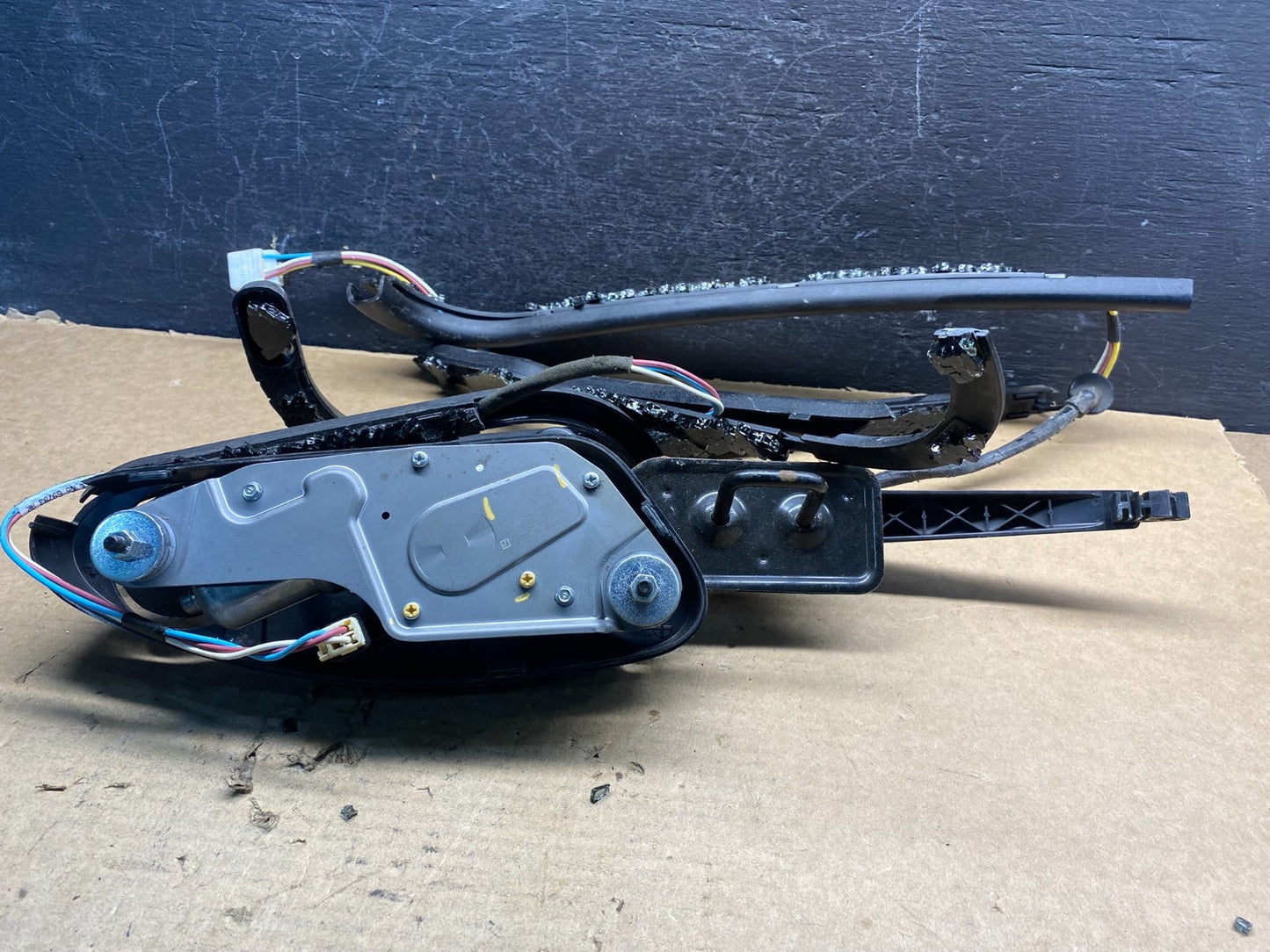 2011-2013 Jeep Grand Cherokee Tailgate Back Door Rear Wiper Motor Wiper ae00235