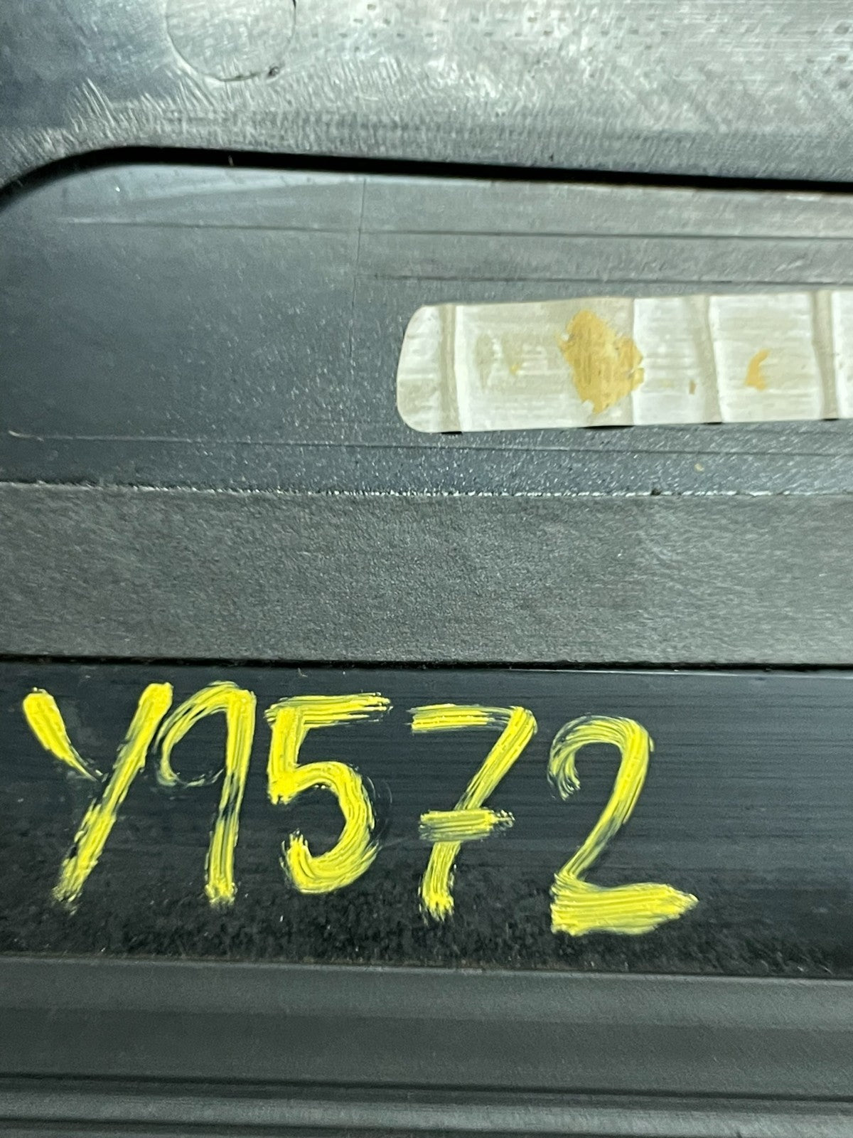 2011-2015 Ford Explorer Rear Upper Tailgate Liftgate Wing Spoiler  Oem y9572 DG13