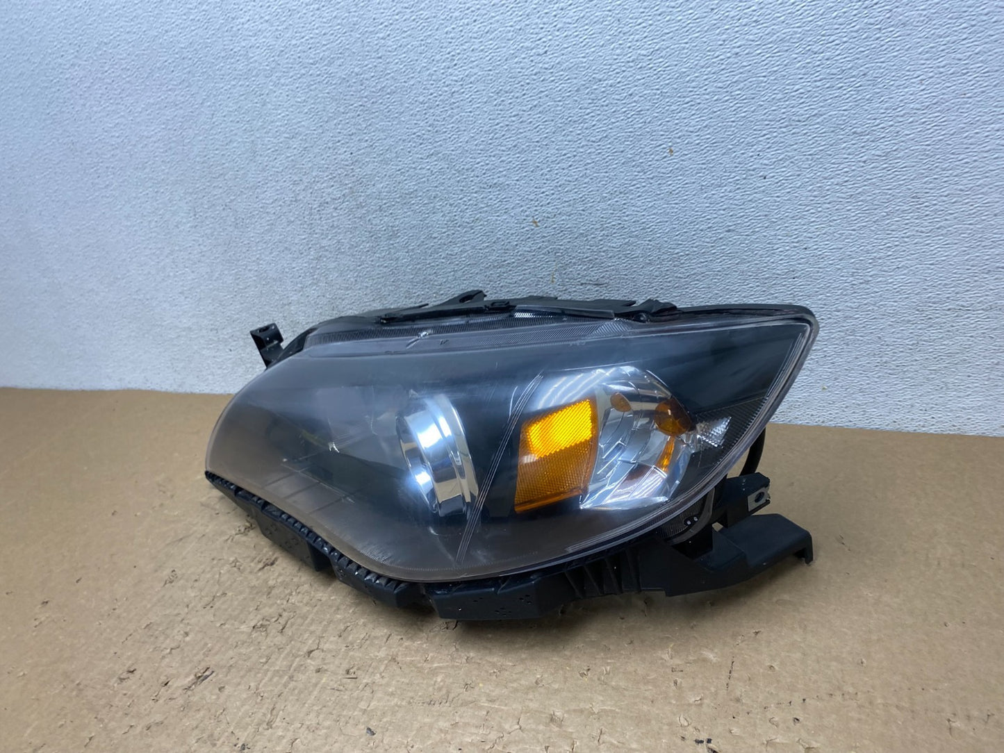 2008 to 2011 Subaru Impreza Left Driver LH Side Halogen Headlight AF8215 DW1
