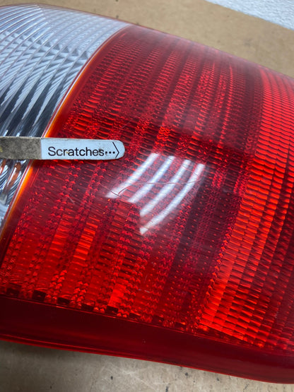 2002 Kia Sedona Right Passenger RH Side Tail Light AD4764 LK3