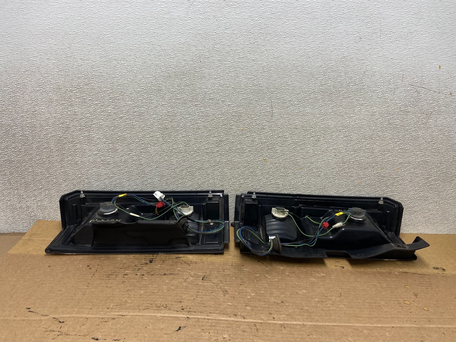 2006 to 2008 Hummer H3 Left+Right Set LED Black Tail Lights AB5245 DG7