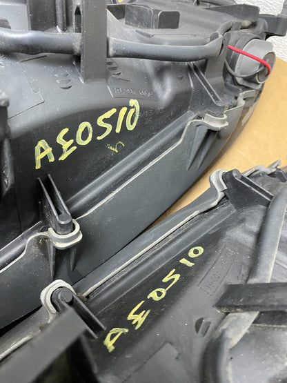 2002 2003 2004 Nissan Xterra Left+Right Side Headlights AE0510 DW13