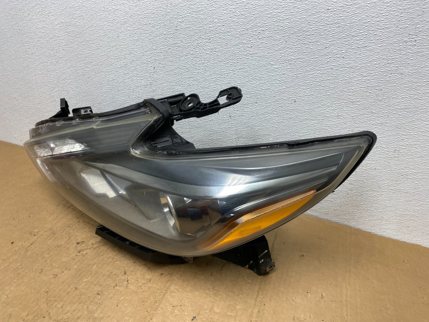 2016 - 2018 Nissan Altima Left Driver LH Halogen Headlight AD1352 DW1
