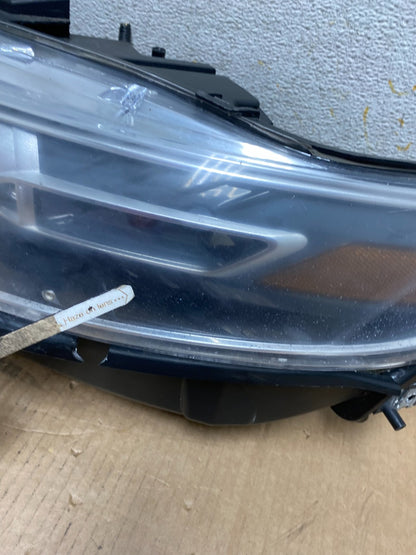 2013 to 2019 Ford Taurus Left Driver LH Side Headlight Halogen AI8755 DW4