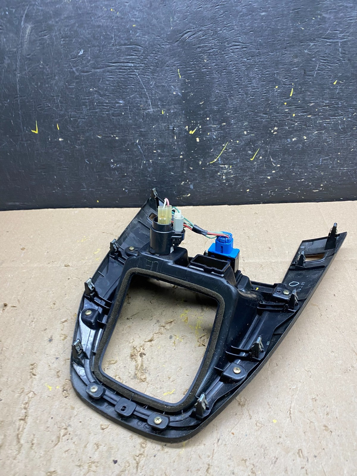 1999 to 2003 Lexus RX300 dash Console Center Shifter Floor Bezel OEM u5282 DG3