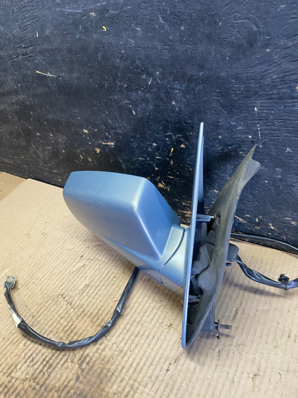 2004 to 2009 Cadillac SRX Right Passenger Rh Side Door Mirror Oem OEM  u7409 DG1