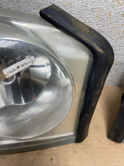 2005 to 2007 Dodge Dakota Left+Right Halogen Headlights AH9391 DW5