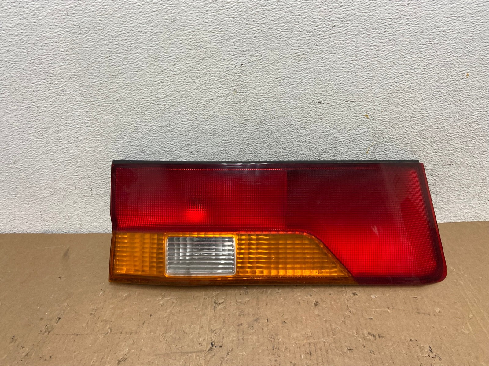 2002 2003 2004 Honda Odyssey Left Driver LH Side Tail Light Inner AD8193 LK0