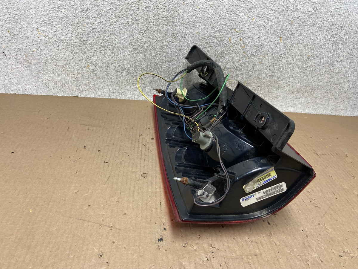 2008-2014 Chevrolet Tahoe Suburban Right Passenger Rh Tail Light AH5956 LK6