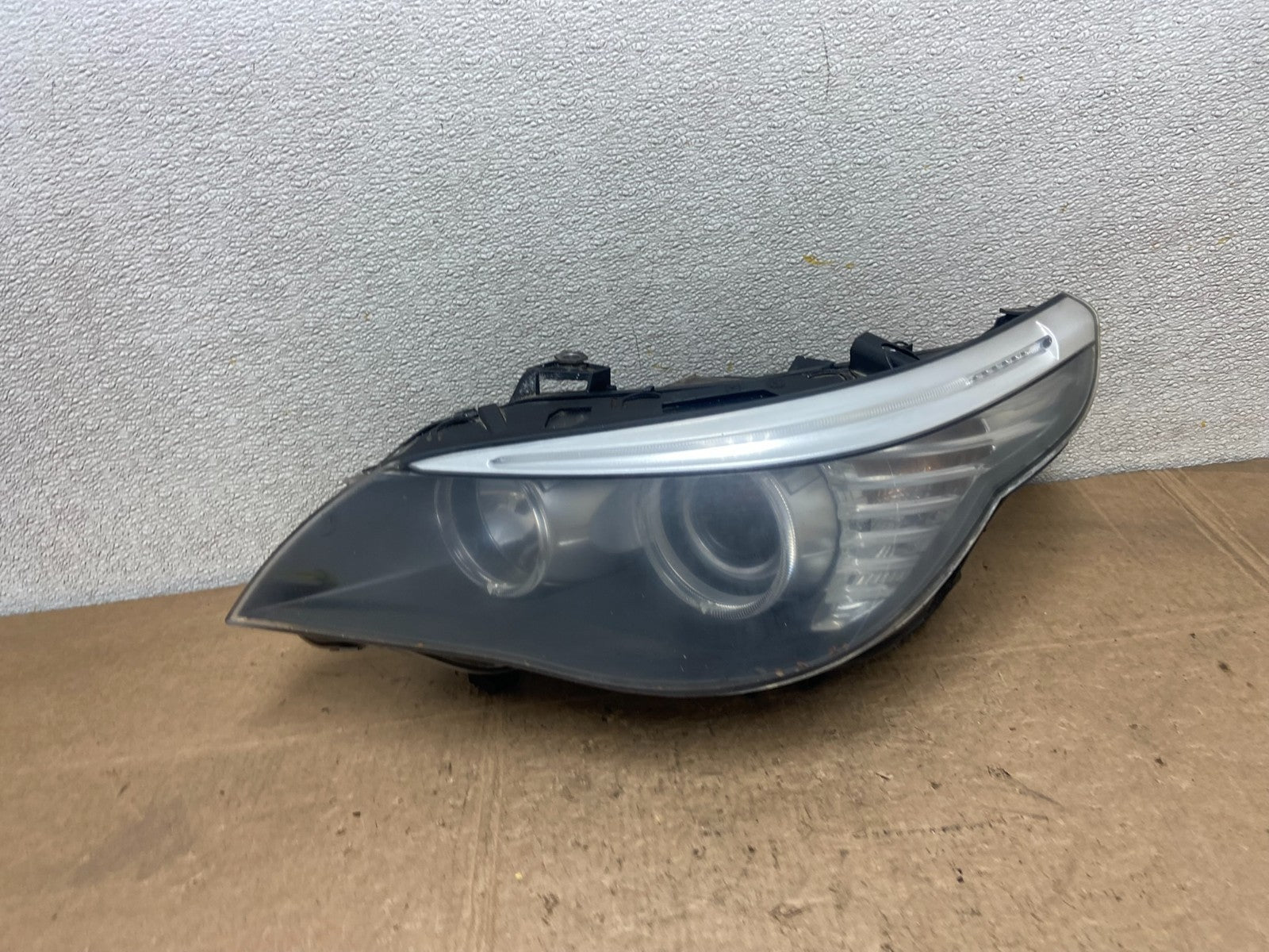 2008 to 2010 Bmw 5 Series 535I 550 Left Driver LH Headlight Halogen Oem Y6871 DW0