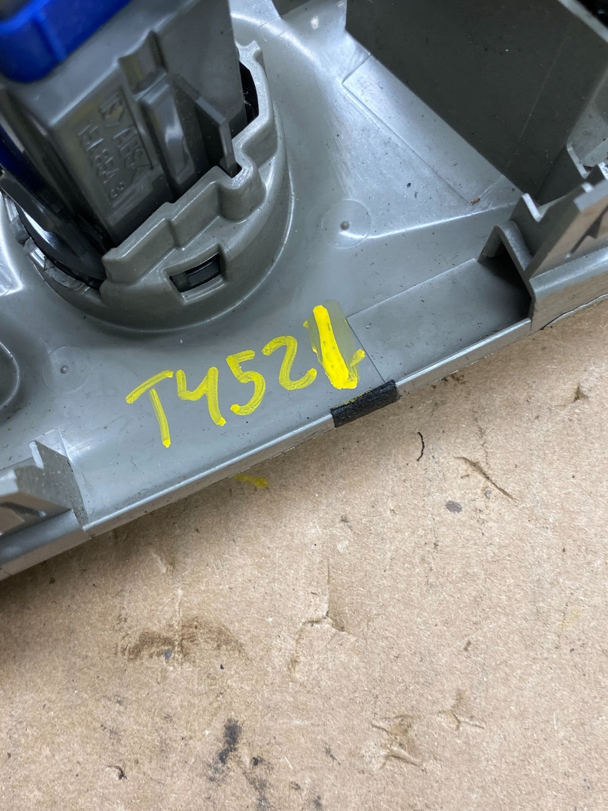 2012-2016 Toyota Prius V Shifter Bezel Trim Parking Push Start t4521 DG5