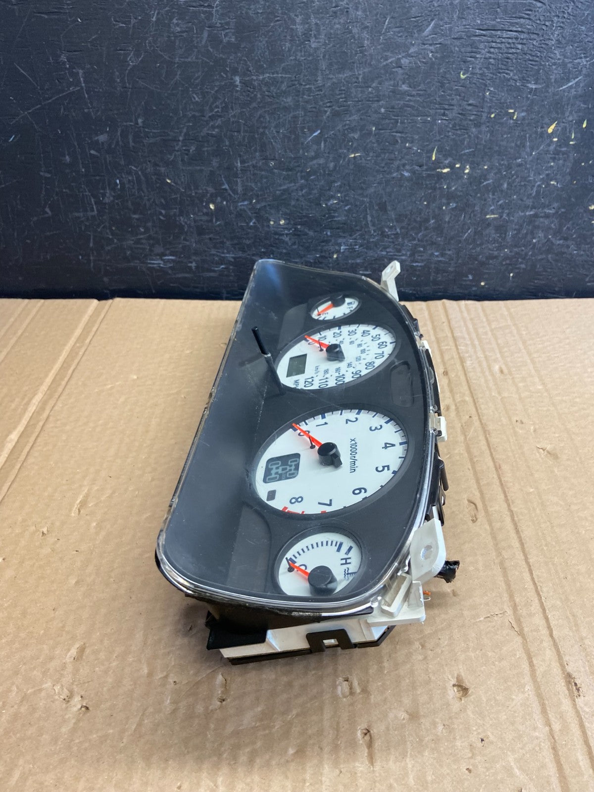 2001 to 2003 Nissan Pathfinder Speedometer Cluster Gauge AF61542