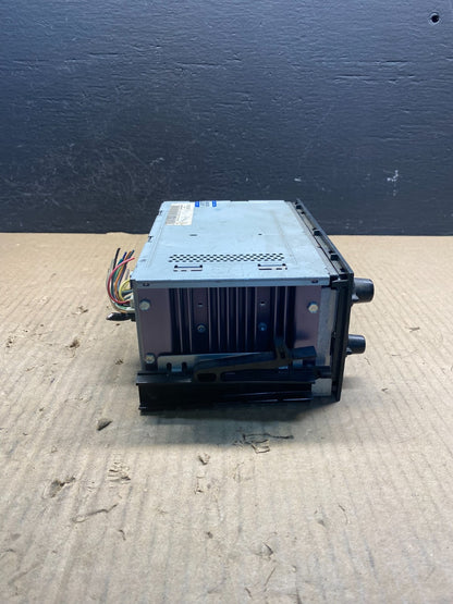 1999-2000 Chevrolet Express Radio AM FM  Player OEM AC2425 DG2