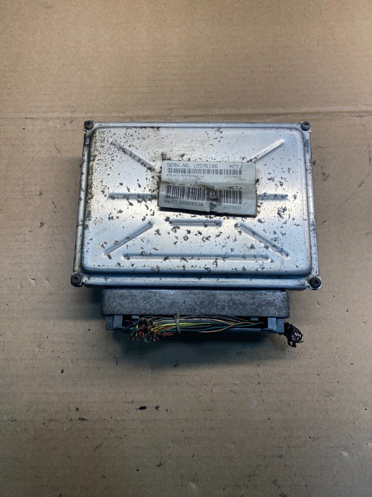 2003-2006 Chevrolet Tahoe Silverado Engine Control 12576106 ECM ECU ab7297 DG0