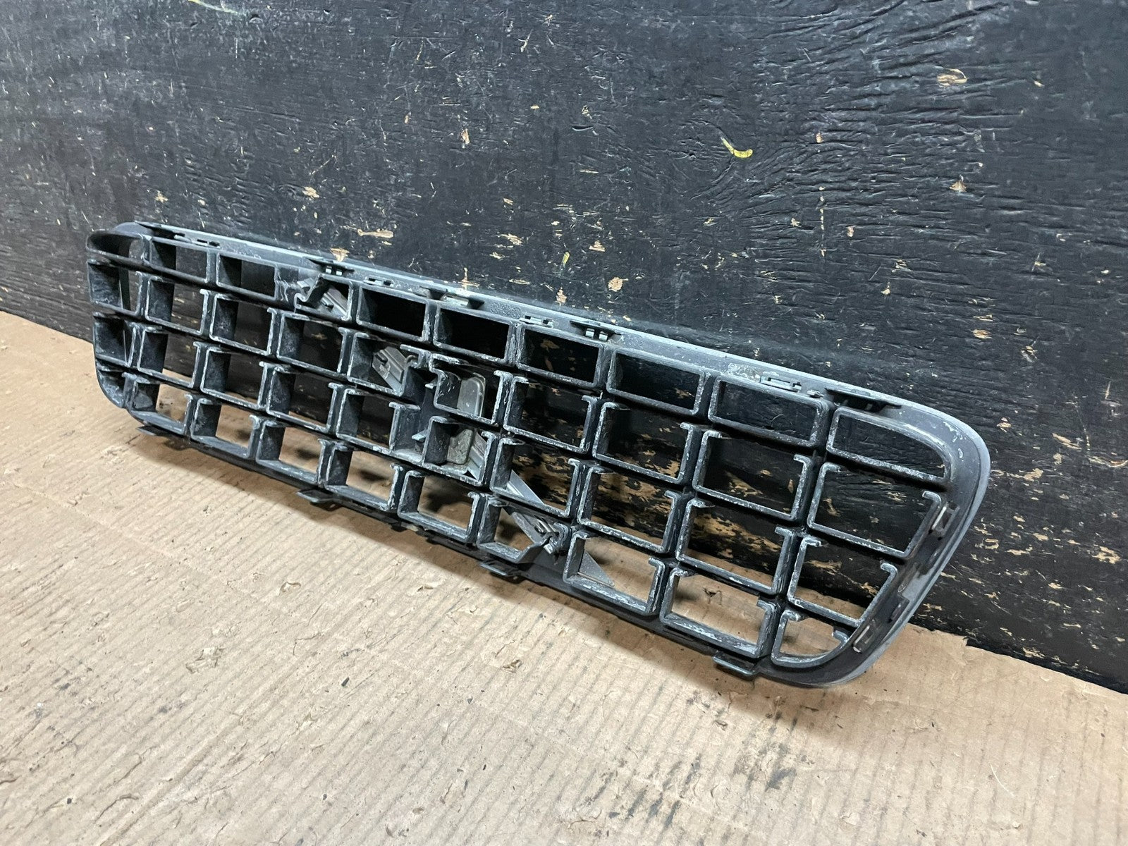 2001 to 2004 Volvo S60 Front Upper Grill Grille Y6268 PS6