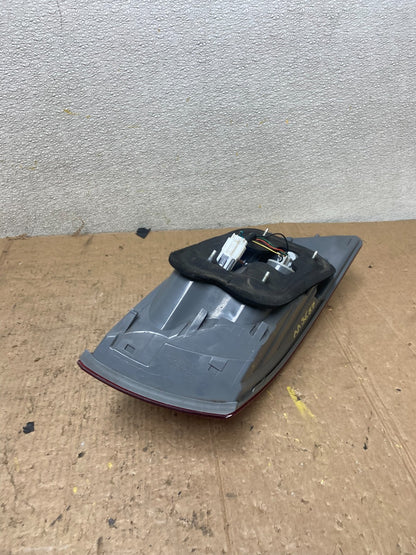 2009 to 2010 Hyundai Sonata Right Passenger Side Tail Light AA36874