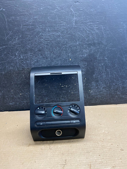 2004 to 2008 Ford F150 Radio Climate Dash Bezel Surround Black ah3817 DG0