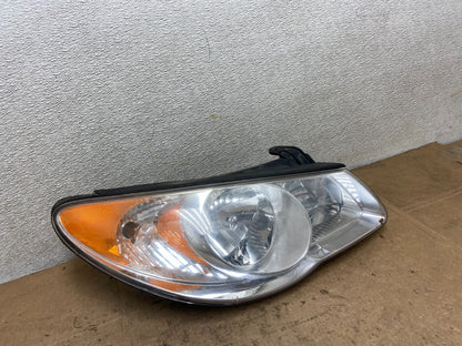 2007 2008 2009 2010 Hyundai Elantra Right Passenger Side Headlight OEM Y7173 DW2