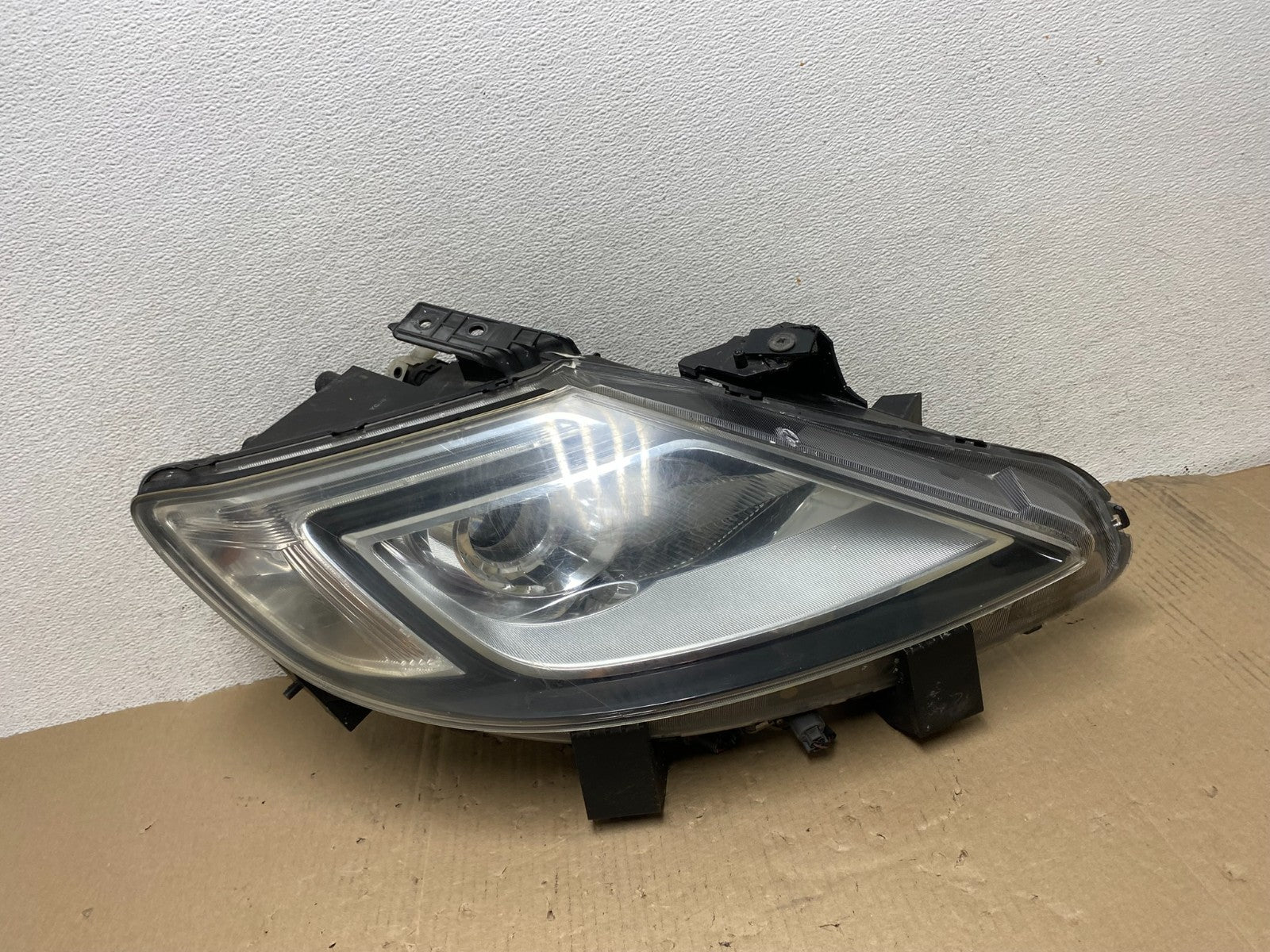 2007 - 2009 Mazda Cx9 Cx-9 Right Passenger RH Headlight Xenon HID AG6914 DW0