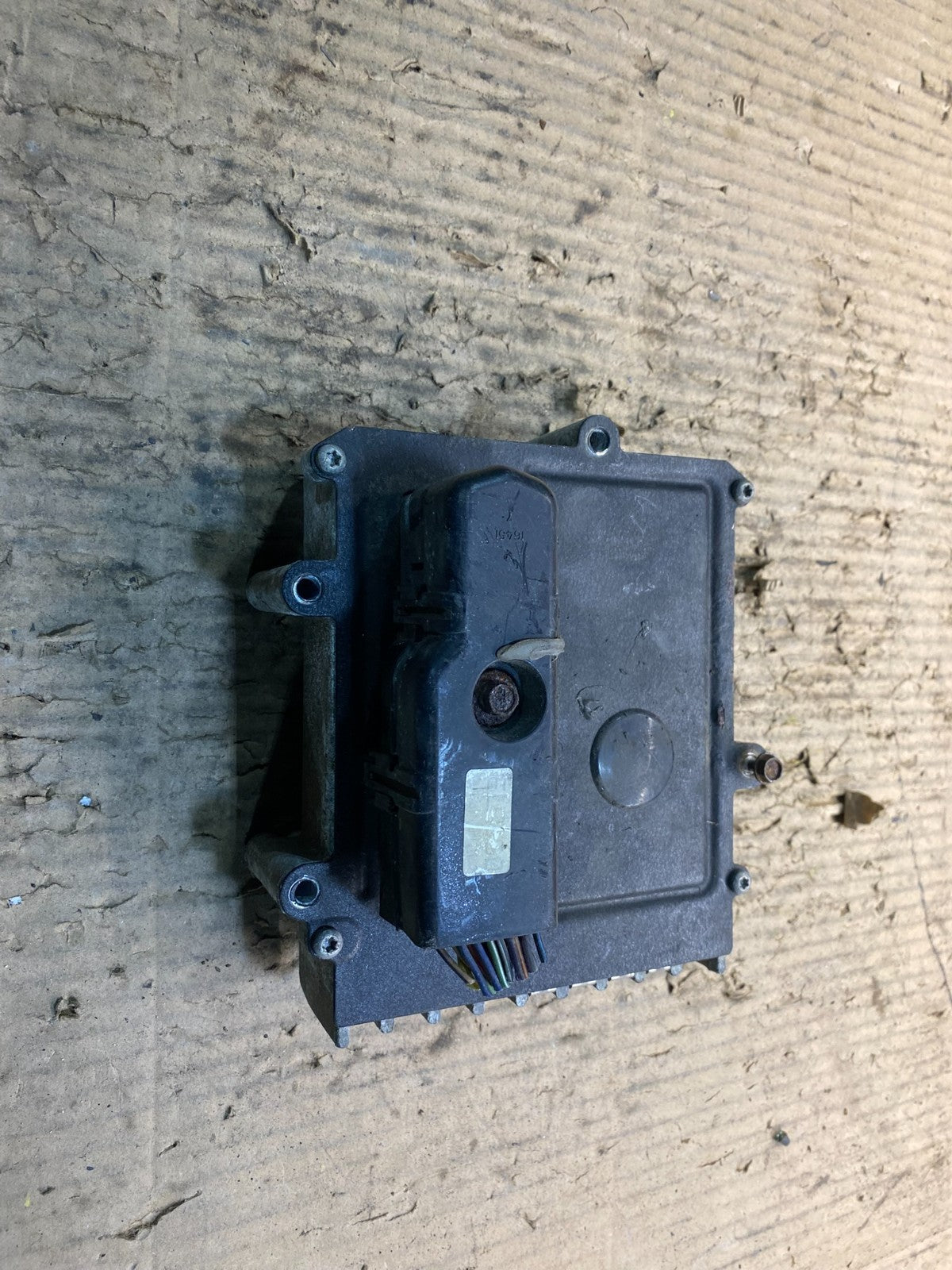 1993 to 1995 Chrysler Voyager 4686914 tcm transmission computer Y1481 PS0