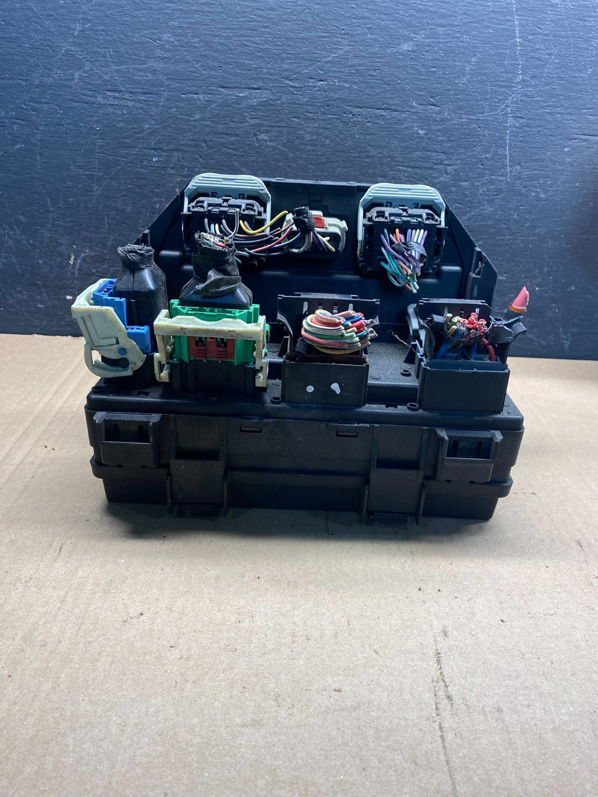 2012 Liberty Nitro TIPM Power Integrated Fuse Box Module AE6285 DW1