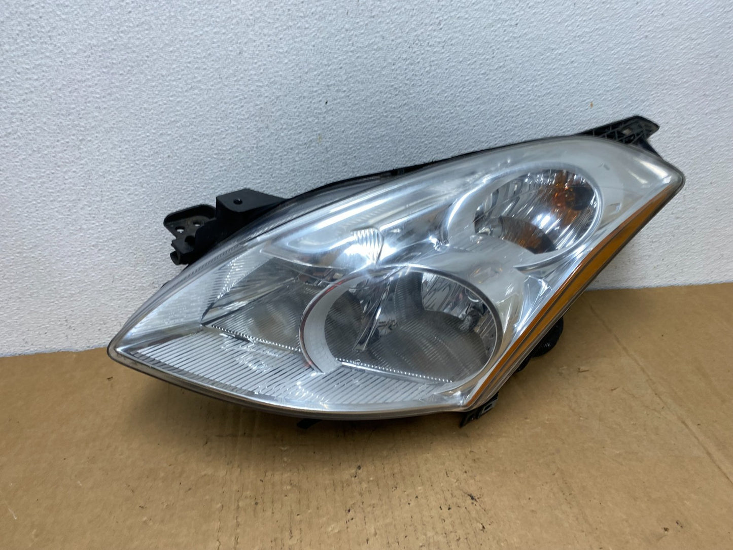 Sedan 2010 2011 2012 Nissan Altima Left Driver Side Headlight AC8461 DW0