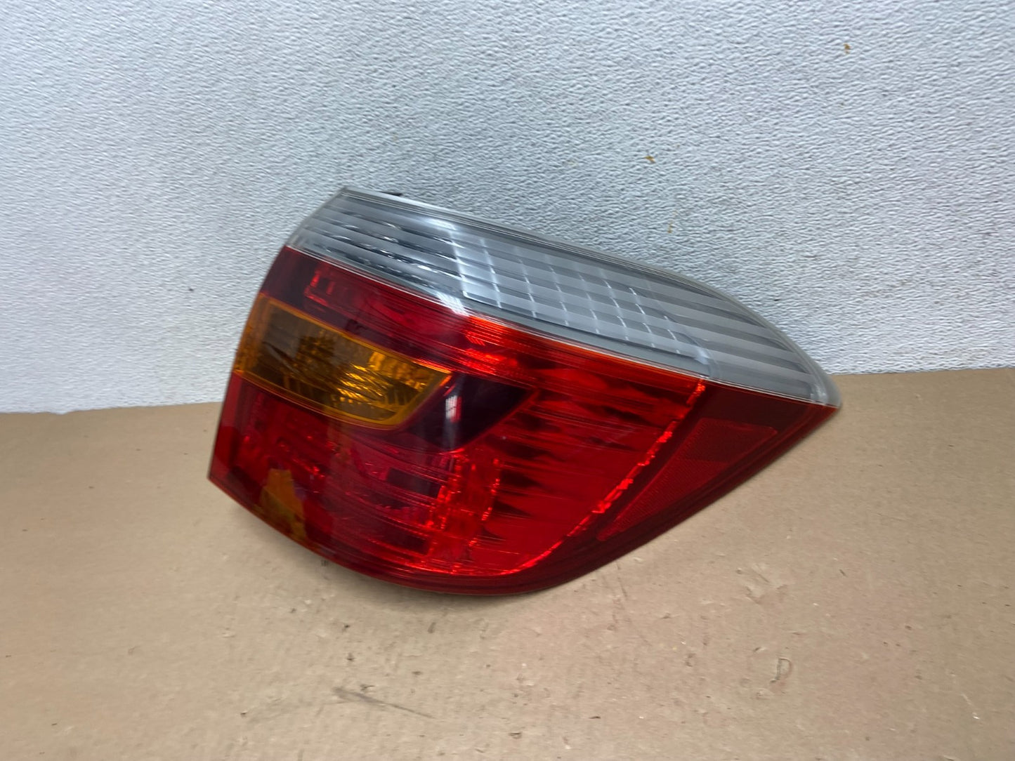 2008 to 2010 Toyota Highlander Right Passenger Side Tail Light AG40931