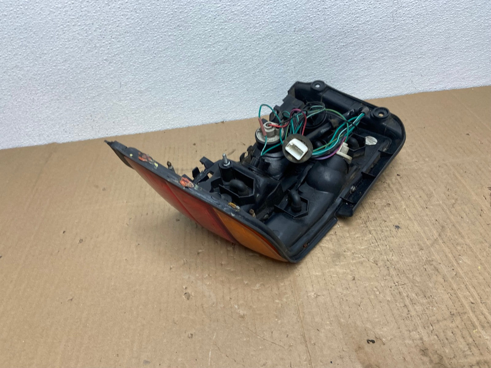 1993 to 1995 Toyota Corolla Left Driver Lh Side Tail Light Oem AB8386 LK5