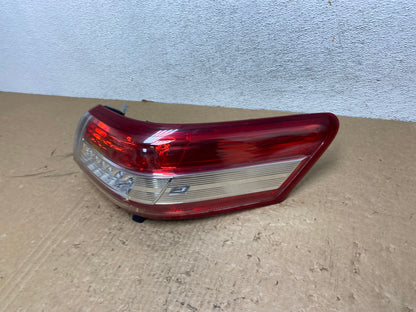 Led Trim 2010-2011 Toyota Camry Right Passenger Side Tail Light AG1187 LK1