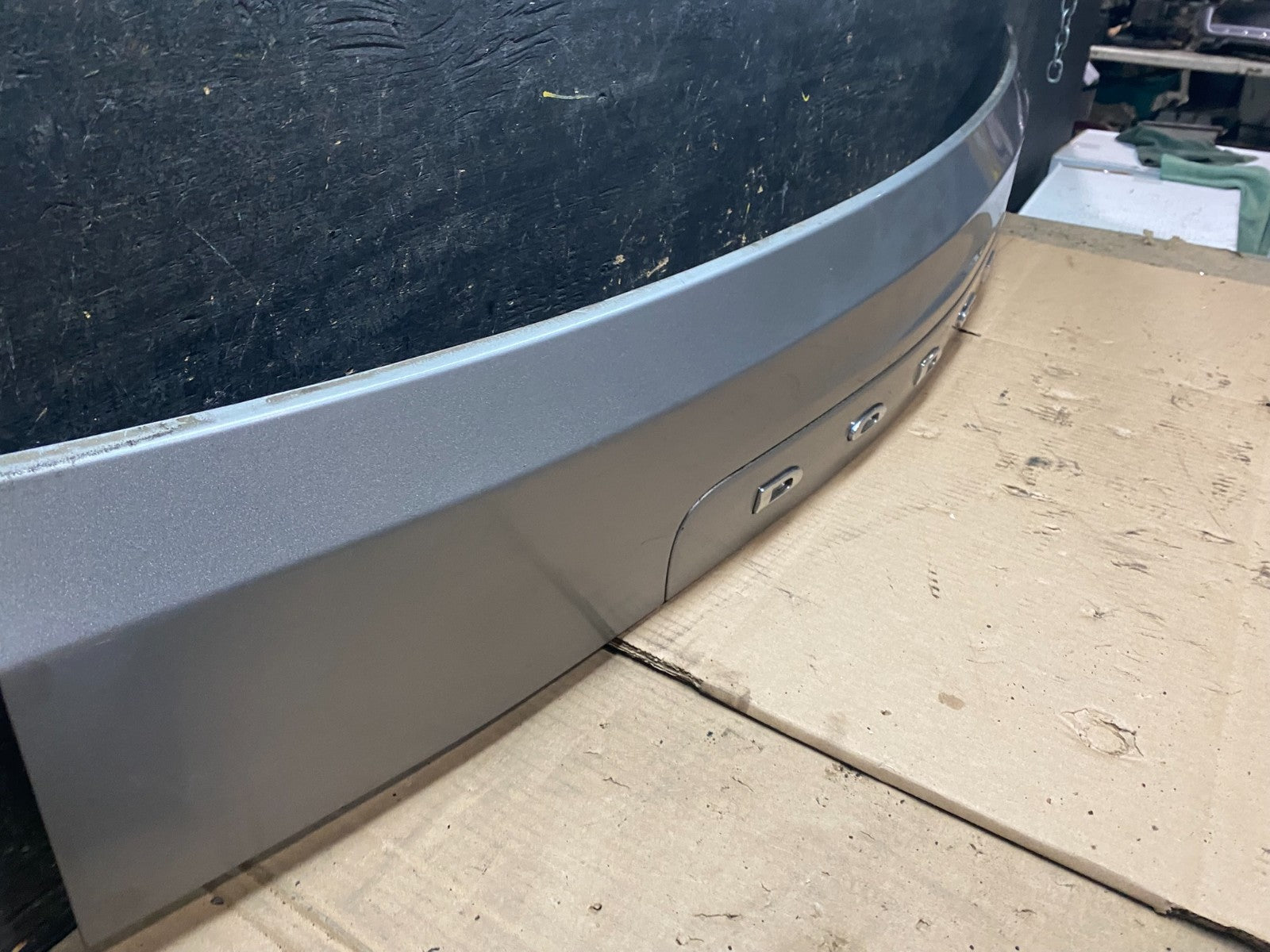2011-2018 Dodge Grand Caravan Rear Tail Gate Trim Molding Panel OEM W2536 DG2