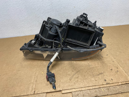 2003 to 2006 Volvo XC90 Right Passenger Rh Side Headlight Halogen AD0660 DW7