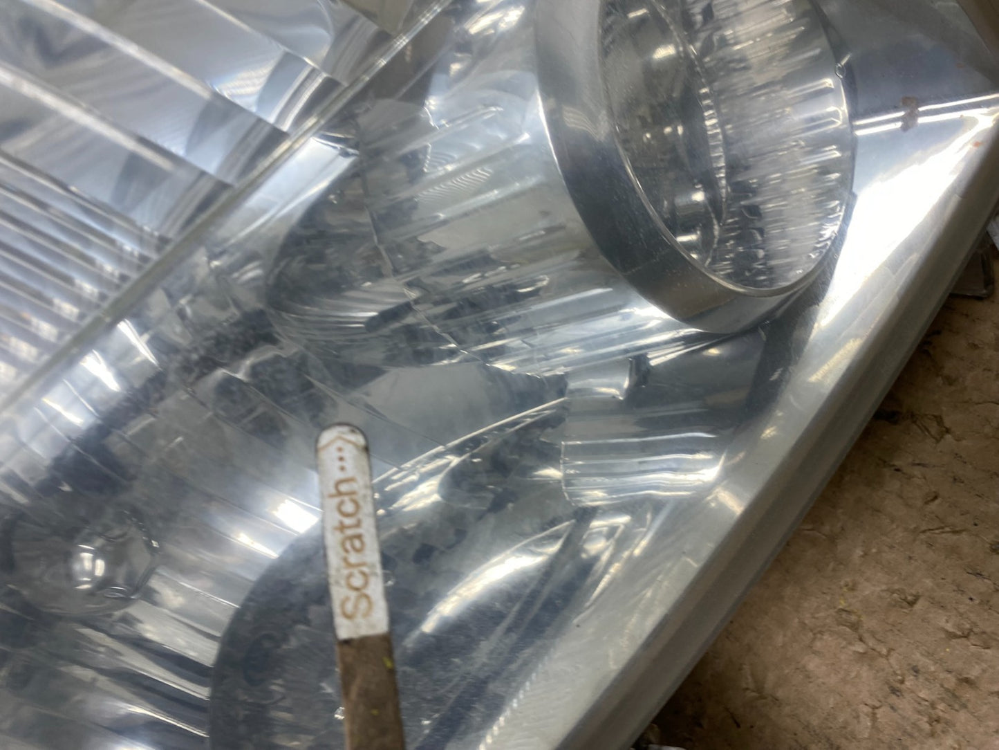 2004 to 2007 Nissan Armada Right Passenger RH Side Headlight Oem W5452 DW3