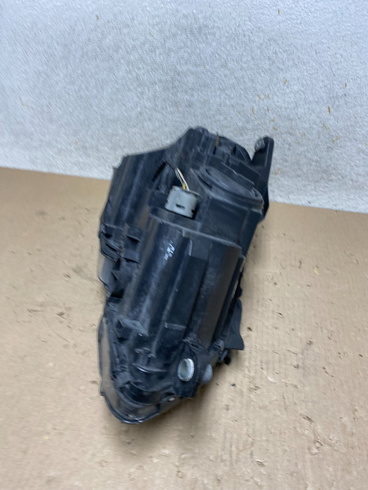 2012 to 2015 Mercedes Benz C250 Coupe Left Driver LH Side Headlight AJ2316 DW6