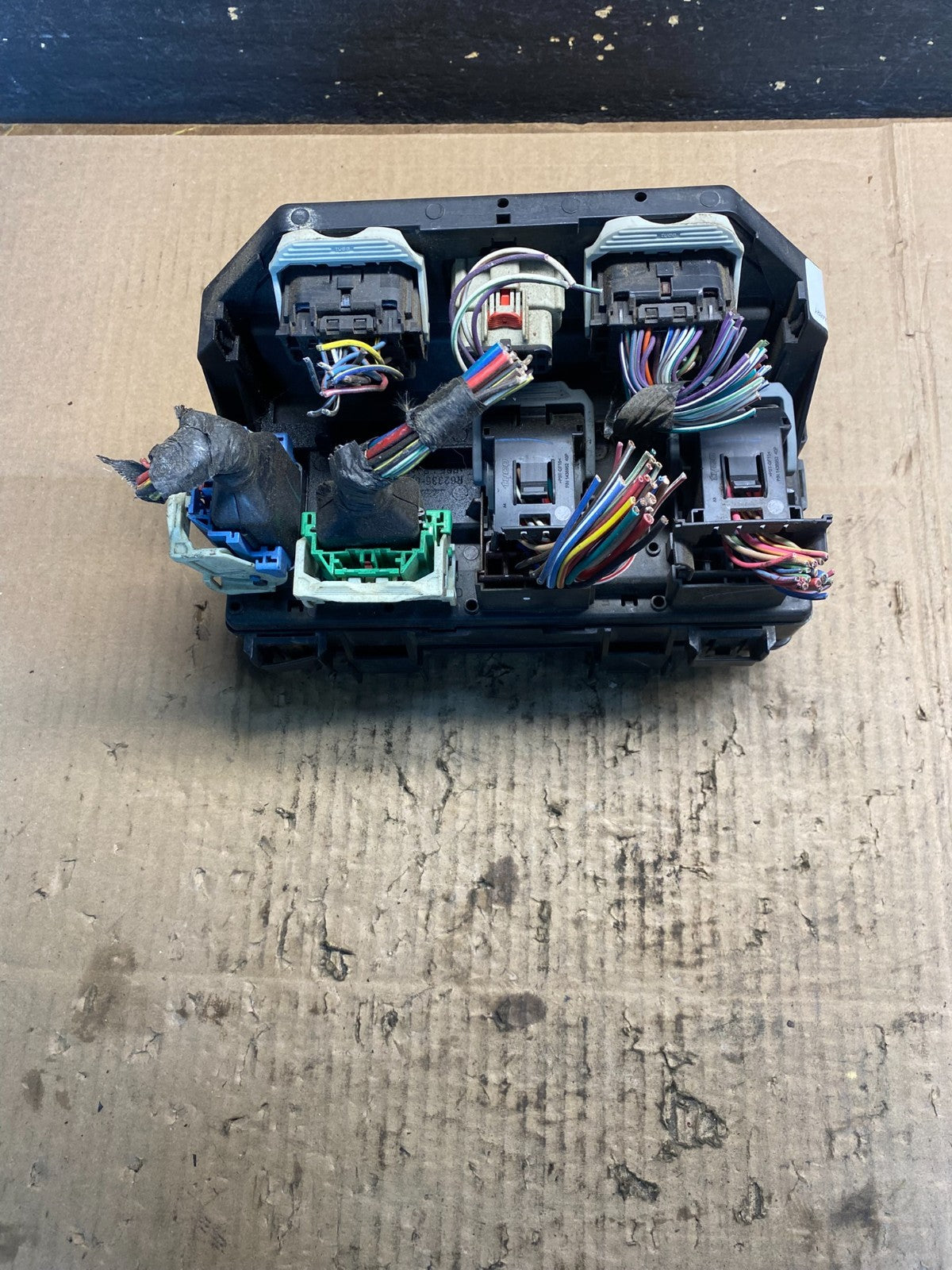 2009 2010 Liberty Nitro TIPM Power Integrated Fuse Box Module Oem  AA7575 DG1