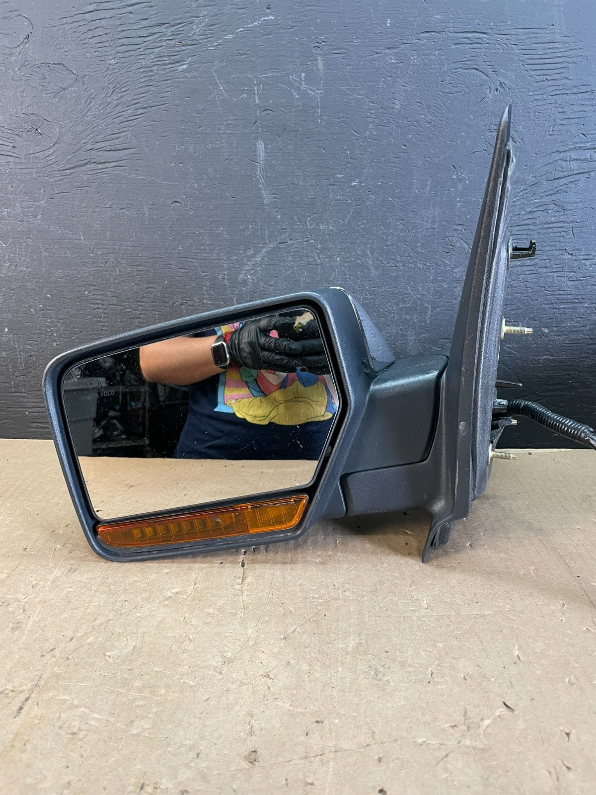 2007 to 2014 Lincoln Navigator Left Driver Door Mirror AD5869 DW7